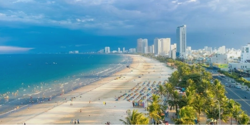 Khách sạn Paracel Da Nang với phòng Deluxe hướng biển một phần