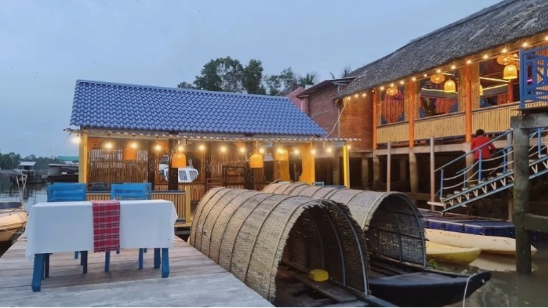Khu du lịch sinh thái Chín Sông