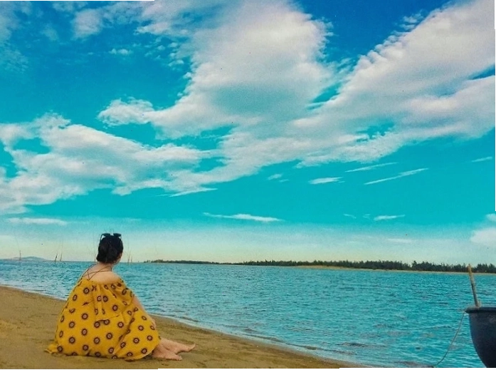 Khung cảnh bình yên tại biển Cửa Lò