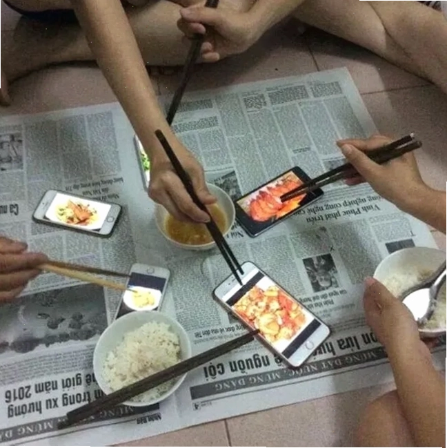 Meme cuối tháng hết tiền