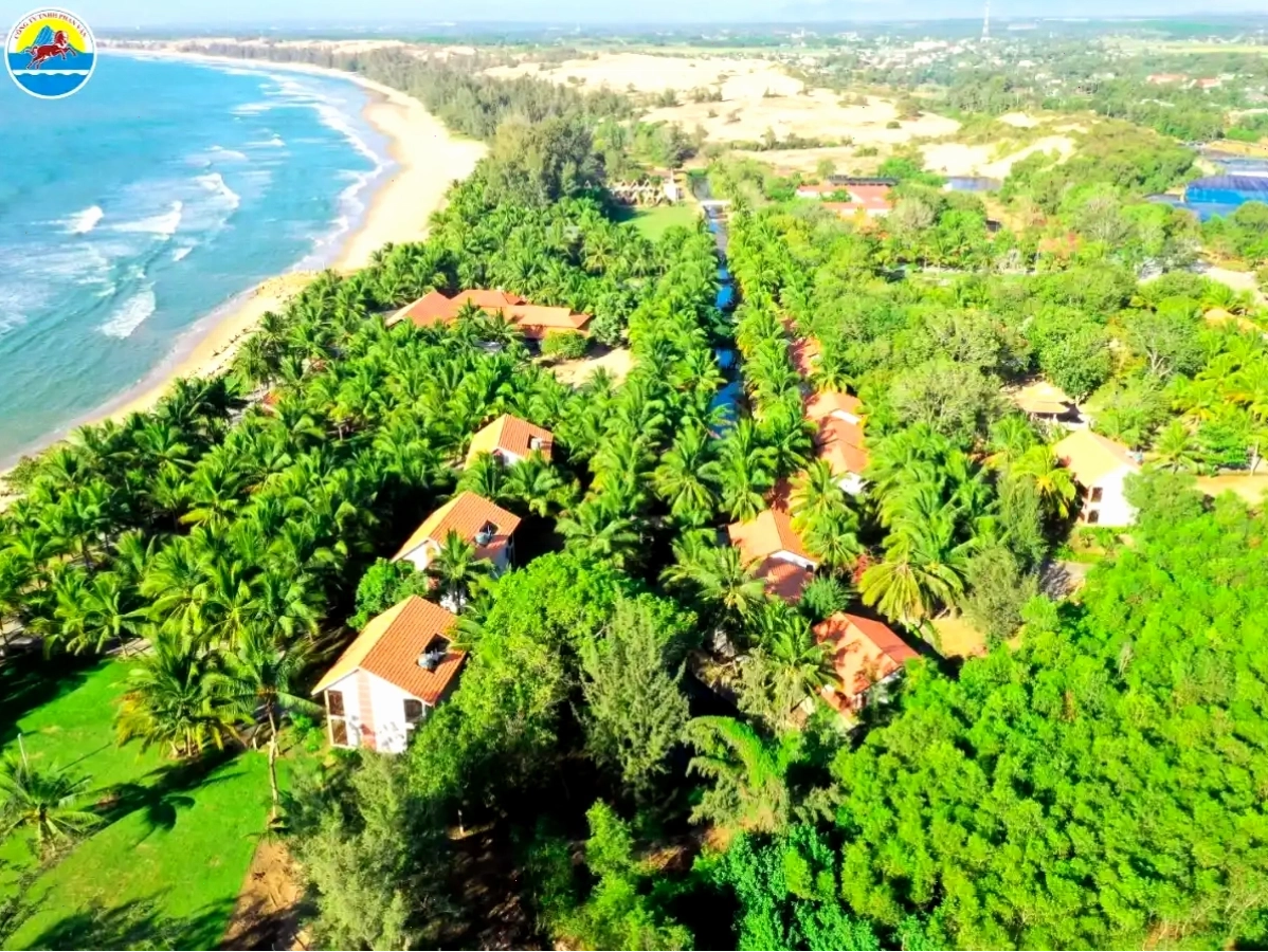 Ngọn hải đăng Kê Gà biểu tượng của Lagi Bình Thuận
