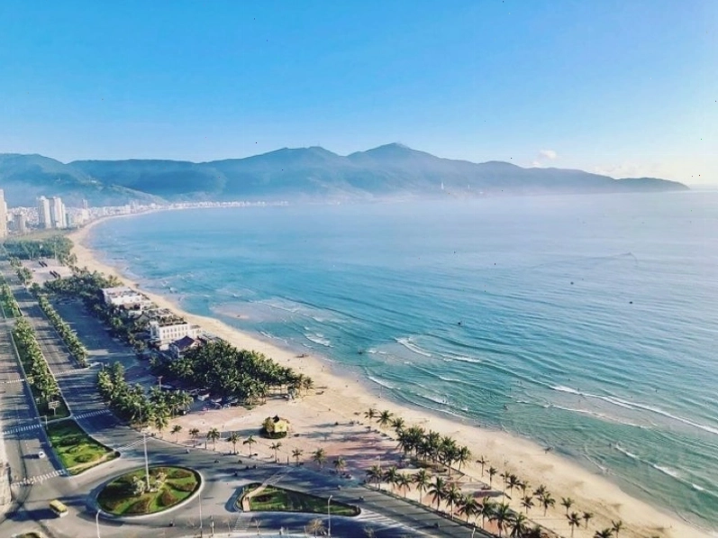 Tầm nhìn bao quát từ phòng Executive Ocean View tại Paracel Hotel Da Nang