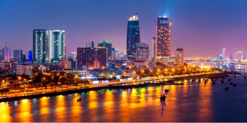 Toàn cảnh thành phố Đà Nẵng từ khách sạn