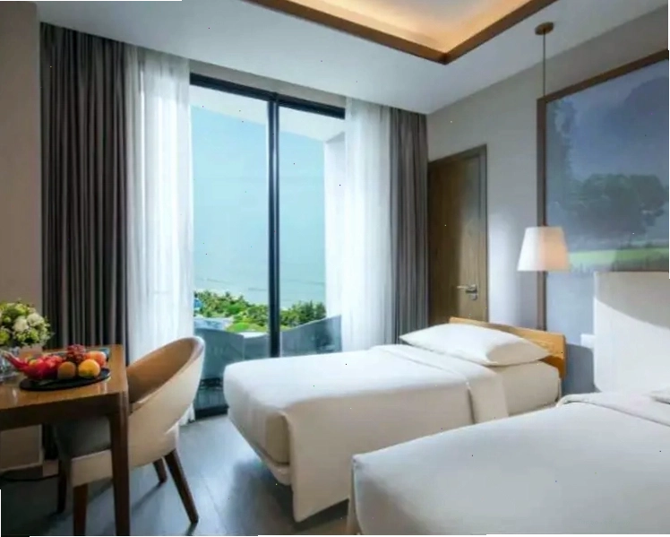 View biển từ ban công khách sạn Sầm Sơn