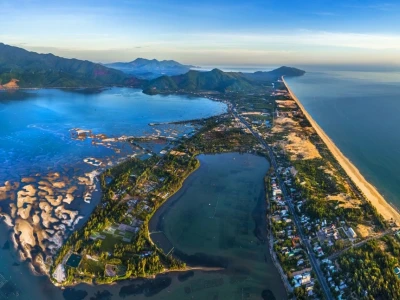 Biển Lăng Cô: Viên Ngọc Xanh Thủy Nguyên Của Miền Trung